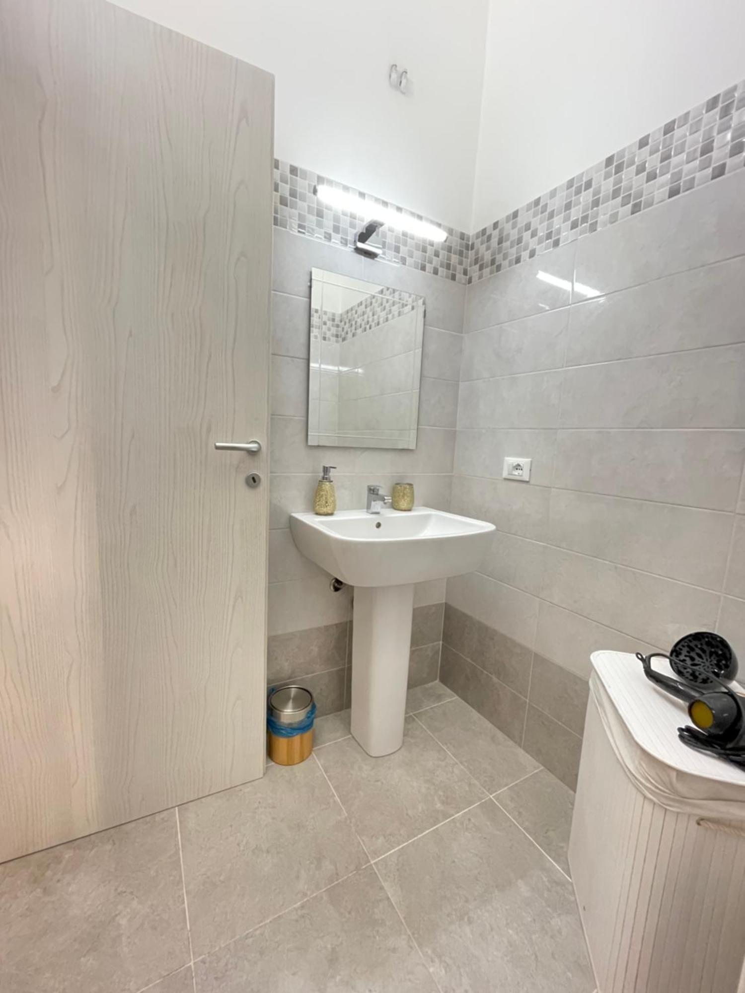 You & Me Garibaldi Home Verona Center Εξωτερικό φωτογραφία